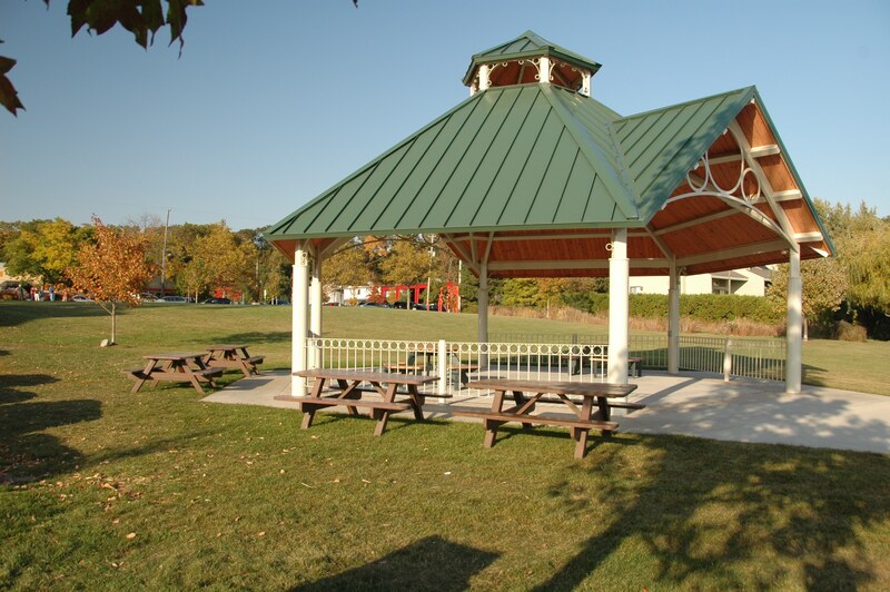 The Coghlin Park gazebo with picnic tables